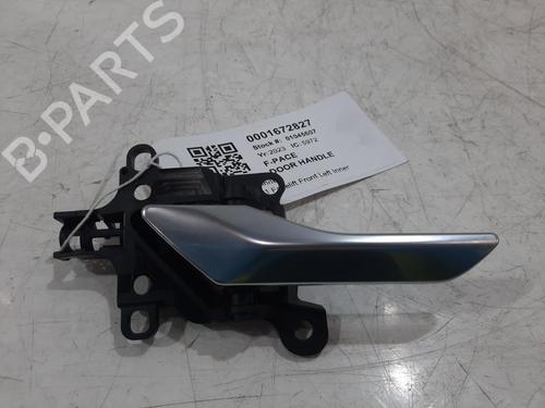 exterior-handle-jaguar-f-pace-x761-2015-33467200 main image
