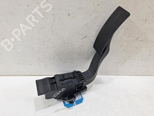 Pedal MERCEDES-BENZ GLA-CLASS (X156) GLA 180 (156.942) (122 hp) 31059604