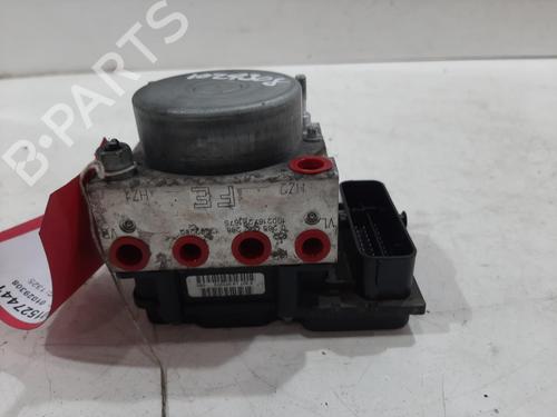 Used ABS pump VAUXHALL CORSA Mk III (D) (S07) 1.4 (L08) (101 hp) 29471617