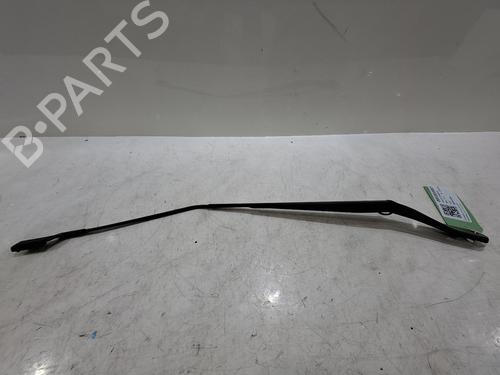 front-windshield-wiper-arm-renault-clio-v-b7_-2019-39176823 main image