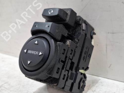 Right front window switch KIA STONIC (YB) 1.0 T-GDi | BP39655589I26 - Image 3