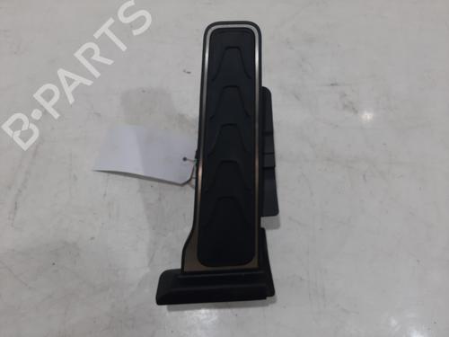 Pedal Pedal ASTON MARTIN DB12 Volante 4.0 V8 (680 hp) 37160456 37160456