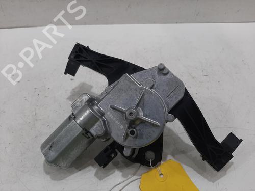 Used Rear wiper motor VAUXHALL CORSA Mk IV (E) (X15) 1.4 (75 hp) 30928296