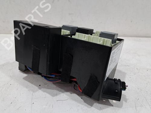 Used Fuse box JAGUAR I-PACE (X590) EV400 AWD (400 hp) 30141645