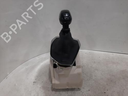 Used Gear lever PEUGEOT 2008 II (UD_, US_, UY_, UJ_, UR_, UC_) 1.2 PureTech 100 (USHNK) (101 hp) 26853437
