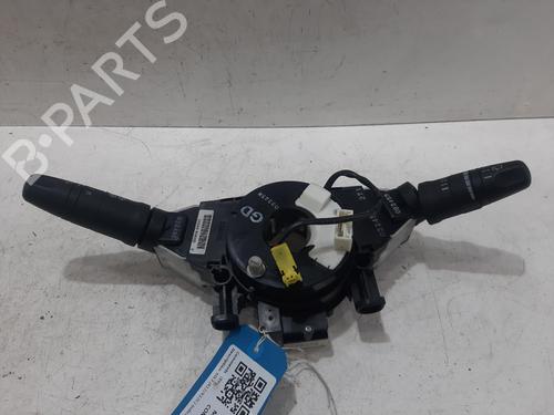 Used Switch NISSAN MICRA III (K12) 1.2 16V (80 hp) 32503548