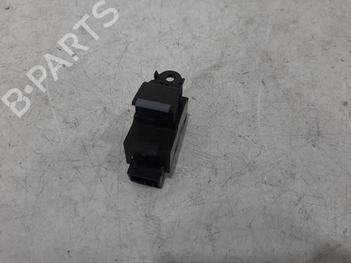 Used Right rear window switch Right rear window switch 26827527 26827527