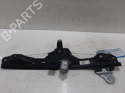 Lève-vitre avant droit RENAULT KADJAR (HA_, HL_) 1.6 dCi 130 4x4 (HLA4) (130 hp) 30829475