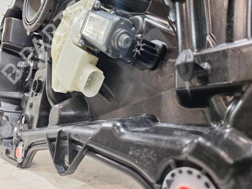 Front right window mechanism BMW 5 (G30, F90) 530 e Plug-in Hybrid | BP32380892C23