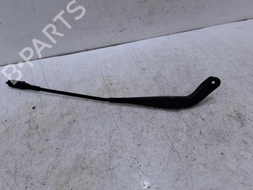 Used Front windshield wiper arm Front windshield wiper arm MERCEDES-BENZ A-CLASS (W169) A 170 (169.032, 169.332) (116 hp) 36951009 36951009