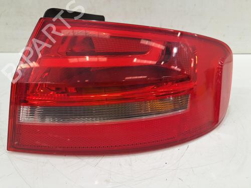 Høyre baklys AUDI A4 B8 (8K2) 2.0 TDI (136 hp) 29637286