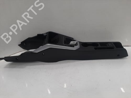 Console central SEAT ARONA (KJ7, KJP) 1.0 TSI (110 hp) 26867300