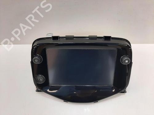 Radio TOYOTA AYGO (_B4_) 1.0 VVTi (KGB40) (72 hp) 28069547