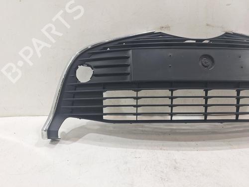 Grille TOYOTA YARIS (_P13_) 1.3 (NSP130_, NSP130) (99 hp) 31750801