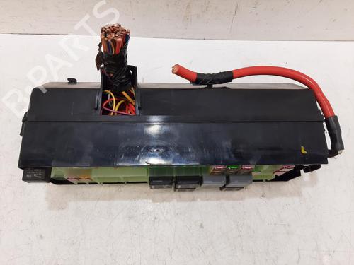 Fuse box LAND ROVER RANGE ROVER IV (L405) 4.4 SDV8 4x4 | BP30094718E1