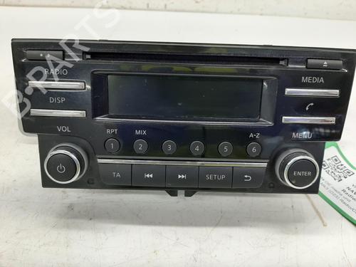 Used Radio NISSAN NAVARA NP300 Pickup (D23, D23T) 2.3 dCi 4x4 (D231) (163 hp) 26796386