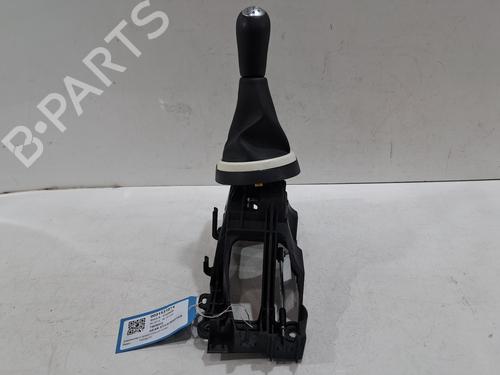 Used Gear lever RENAULT TWINGO III (BCM_, BCA_) 1.0 SCe 70 (71 hp) 29472064