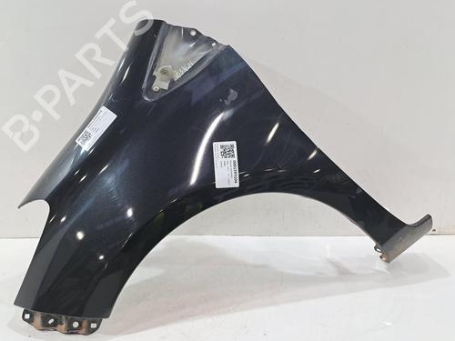 Used Left front fenders TOYOTA YARIS (_P13_) 1.0 (KSP130_, KSP130) (69 hp) 31246841
