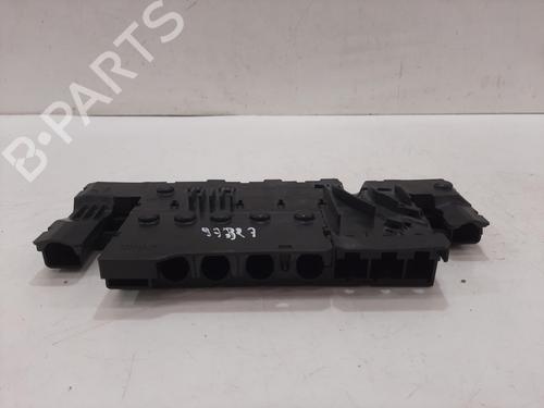 Fuse box LAND ROVER RANGE ROVER IV (L405) 4.4 SDV8 4x4 | BP30179436E1