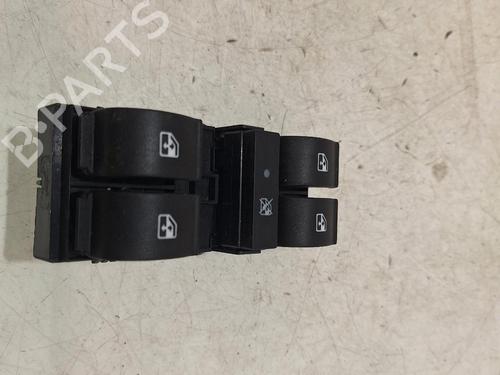 Spak kontakt FIAT TIPO Hatchback (356_, 357_) 1.4 (356HXA1B, 357) (95 hp) 32409937