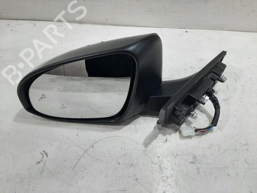 left-mirror-toyota-c-hr-_x1_-2016-39569841 main image
