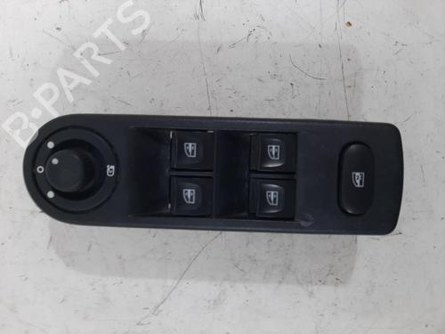 switch-renault-captur-i-j5_-h5_-2013-34534011 main image