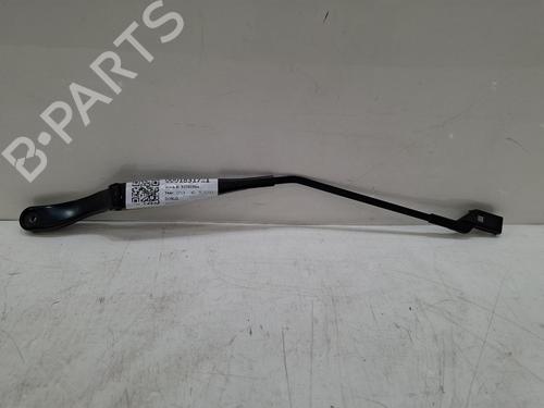 Used Front windshield wiper arm Front windshield wiper arm 39118910 39118910