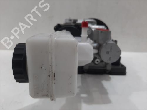 Brake master cylinder JAGUAR I-PACE (X590) EV400 AWD | BP29581109M77 