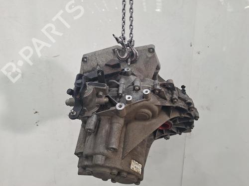 Gearbox VOLVO V40 Hatchback (525) D2 | BP32215018M3 