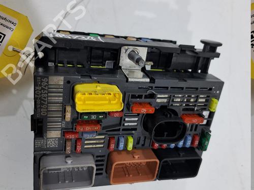 Used Fuse box Fuse box 38076490 38076490