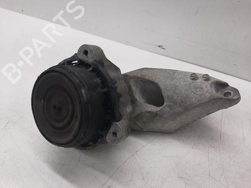 Used Engine mount BMW 8 Coupe (G15, F92) M 850 i xDrive (530 hp) 29235312