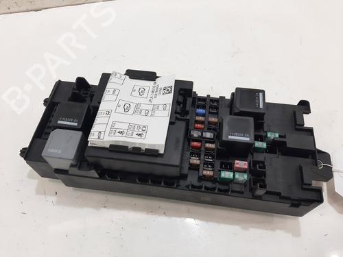 Used Fuse box Fuse box LAND ROVER RANGE ROVER SPORT II (L494) 4.4 SDV8 4x4 (340 hp) 33124375 33124375