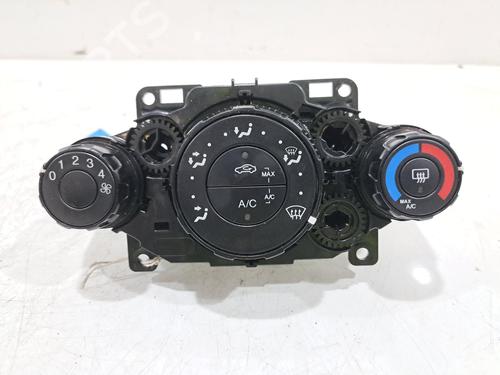 climate-control-ford-fiesta-vi-cb1-ccn-2008-34377469 main image
