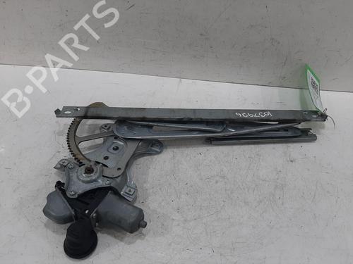 Alzavetro anteriore destra TOYOTA YARIS (_P13_) 1.3 (NSP130_, NSP130) (99 hp) 31341633