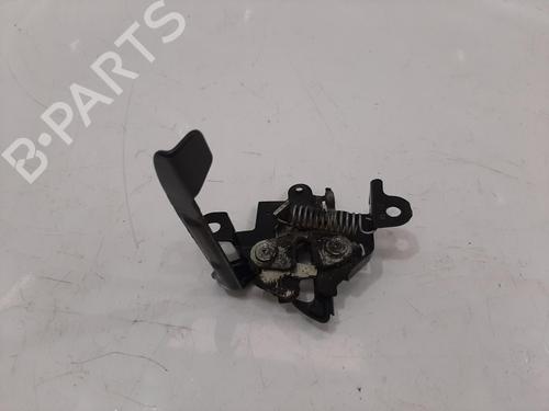 Used Hood lock Hood lock TOYOTA YARIS (_P13_) 1.5 Hybrid (NHP130_, NHP130) (101 hp) 34121647 34121647