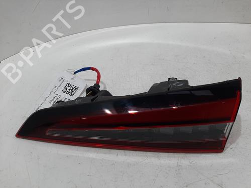 right-taillight-toyota-corolla-estate-_e21_-2019-32027450 main image