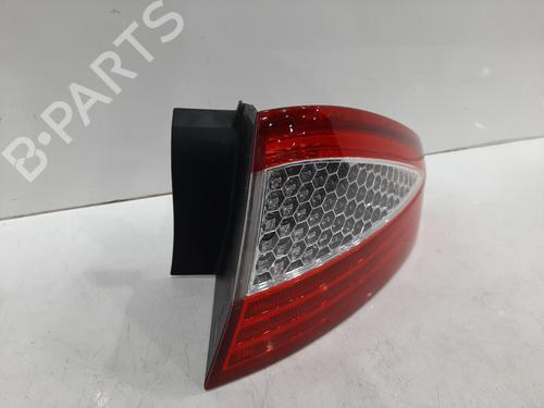 Right taillight FORD MONDEO IV (BA7) 2.0 TDCi | BP26747249C35 