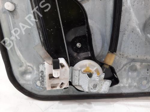 Rudehejsemekanisme Højre foran NISSAN QASHQAI I (J10, NJ10) 1.5 dCi | BP29553737C23 