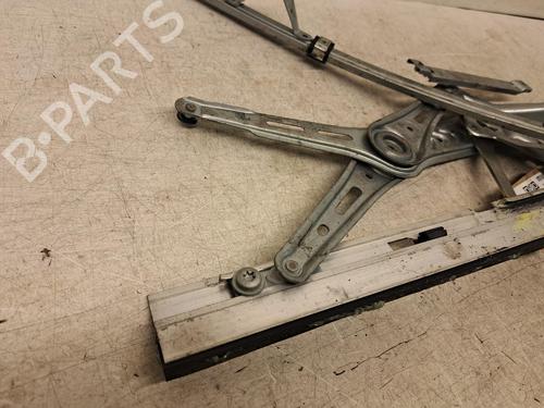 Front left window mechanism VAUXHALL VECTRA Mk II (C) GTS (Z02) 2.0 DTI 16V | BP26835613C22 