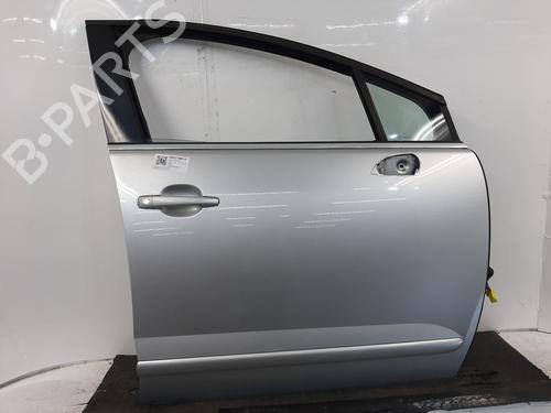 Used Right front door Right front door 38446395 38446395