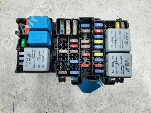 Used Fuse box Fuse box 26754634 26754634