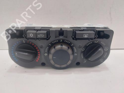 Used Climate control VAUXHALL CORSA Mk III (D) (S07) 1.2 i 16V (L08) (86 hp) 28053240