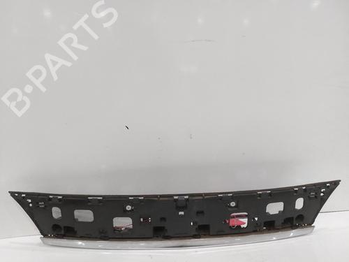 Used Tailgate handle VAUXHALL MERIVA Mk II (B) (S10) 1.4 (101 hp) 26806344