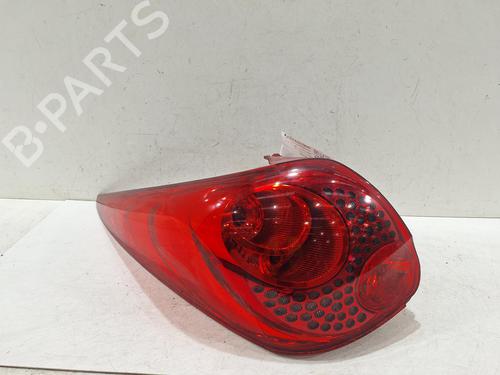 Używane Lampa tylna lewa PEUGEOT 207 SW (WK_) 1.6 HDi (92 hp) 32381111