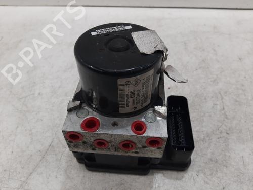 Used ABS pump RENAULT MEGANE III Hatchback (BZ0/1_, B3_) 1.6 16V (BZ1B, BZ1H) (110 hp) 32064329