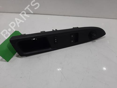 Used Switch Switch VAUXHALL VIVA (C16) 1.0 (75 hp) 36773747 36773747