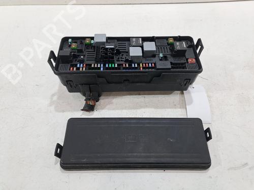 Used Fuse box LAND ROVER RANGE ROVER SPORT II (L494) 3.0 SDV6 Hybrid 4x4 (340 hp) 30896555