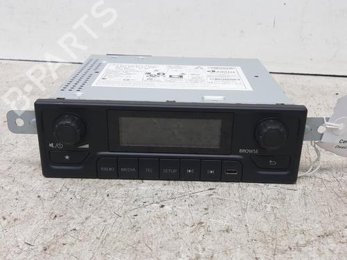 Used Radio MERCEDES-BENZ SPRINTER 3,5-t Van (B907, B910) eSPRINTER (910.633) (116 hp) 26805042
