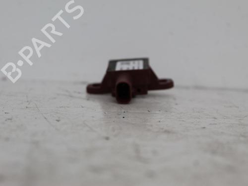 switch-bmw-i8-i12-2014-2015-2016-2017-2018-2019-2020-26754938 main image
