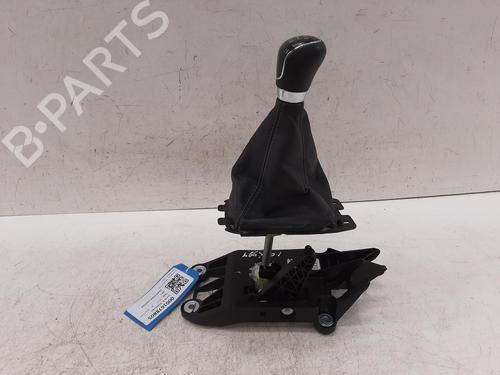 Used Gear lever Gear lever FORD KA+ III (UK, FK) 1.2 (70 hp) 33699431 33699431